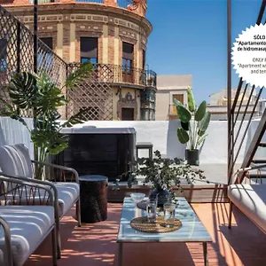 suites-maestranza-puerta-del-arenal-by-magno-apartments.es-andalucia.com/